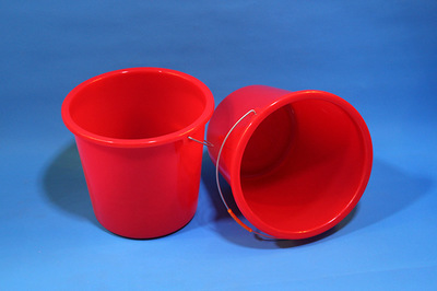 【塑料水桶 手提聚乙烯耐磨家用家務(wù)清潔日用百貨水桶廠家批發(fā)】?jī)r(jià)格,廠家,批發(fā),橡塑垃圾容器,水磨溝區(qū)八道灣村七彩好家庭塑料制品廠(新疆)-中國(guó)網(wǎng)庫(kù)